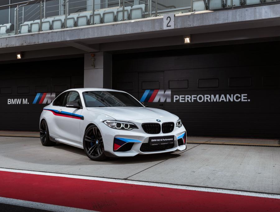  BMW M2 Coupe M Performance Accessories 2016 года  (фото 6 из 21)